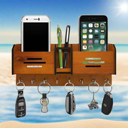 حامل جوال ومفتاح خشبي معلق على الحائط بتصميم ثلاثي الأبعاد يمكنك صنعه بنفسك